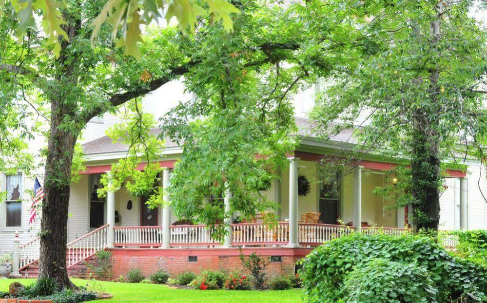 Hardeman House Bed And Breakfast Nacogdoches Exterior photo